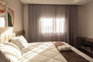 SUITE KING | Minibar, in-room safe, desk, laptop workspace - Keep Suítes Hotel (Taubate)
