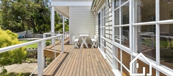 Bay Views at Tyrone Foreshore - 200m Walk to Beach