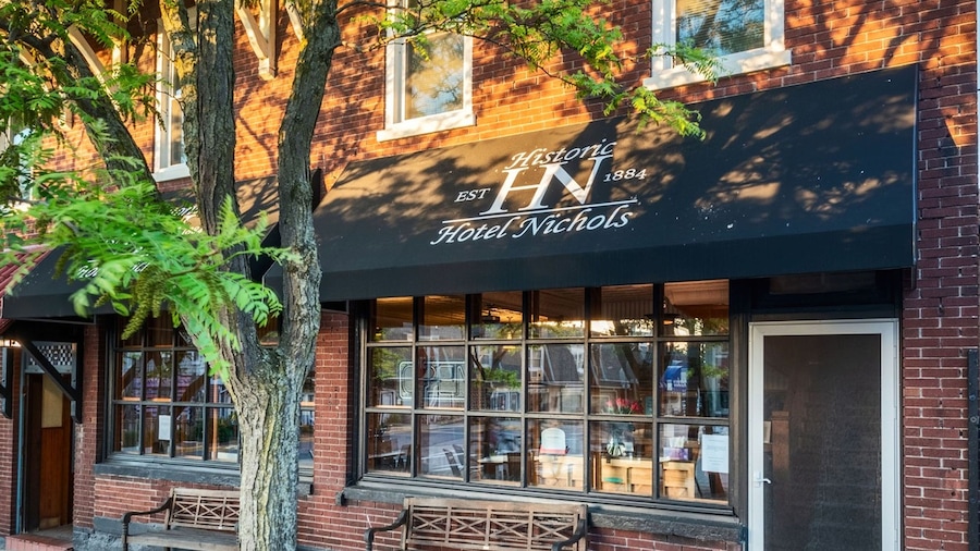 Historic Hotel Nichols