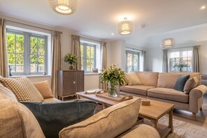 TV - Bluebell Cottage, Thornham, Norfolk (Thornham)