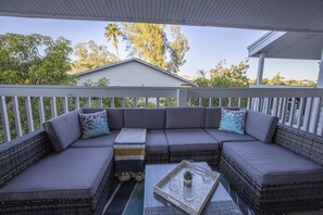 Property grounds - Sunrise, Sunset, Repeat..Gulf Views, Heated Pool (Indian Shores)