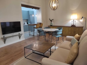 Superior Apartment, Private Bathroom (1 Habitacion) | Interior - Apartamentos Petronila 1881 (Merida)
