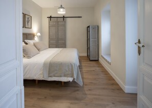 Family Apartment, Private Bathroom, Courtyard View (2 Habitaciones) | Interior