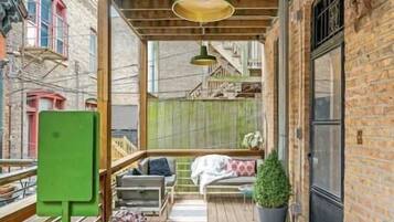 Terrace/patio