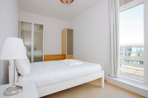 2 chambres, fer et planche Ă repasser, accĂšs Internet, draps fournis