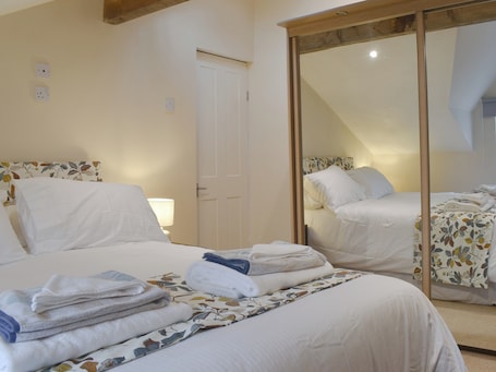1 bedroom, free WiFi, bed sheets. The Coach House Halifax