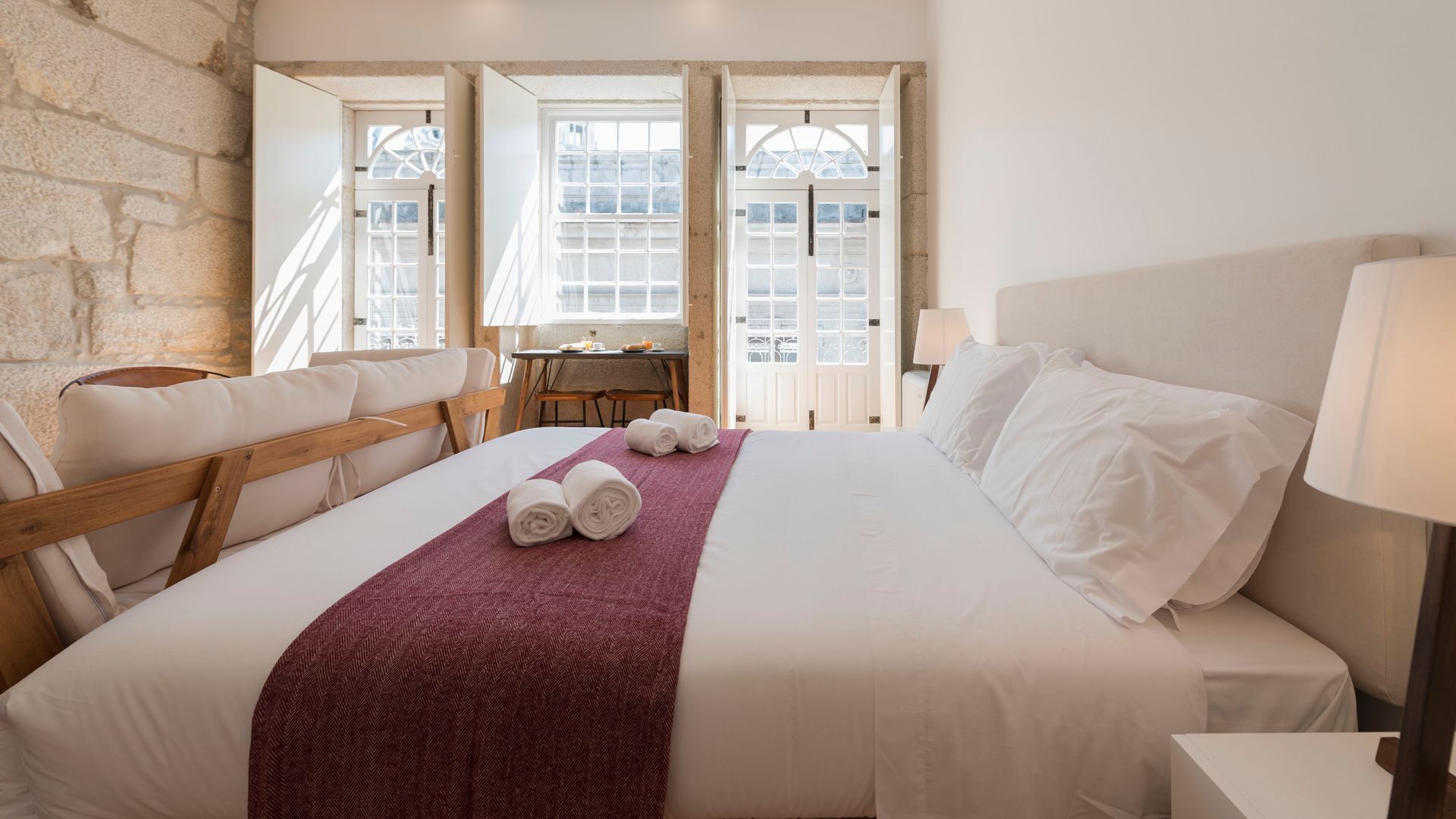 Free WiFi, bed sheets