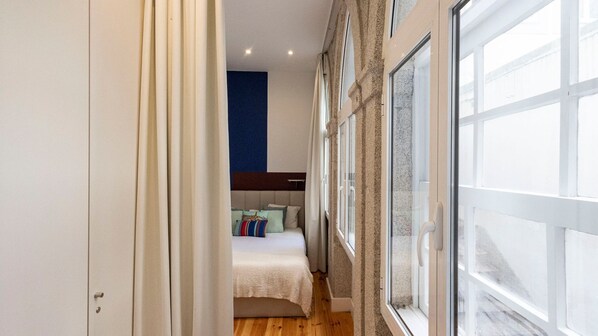 1 bedroom, travel crib, free WiFi, bed sheets