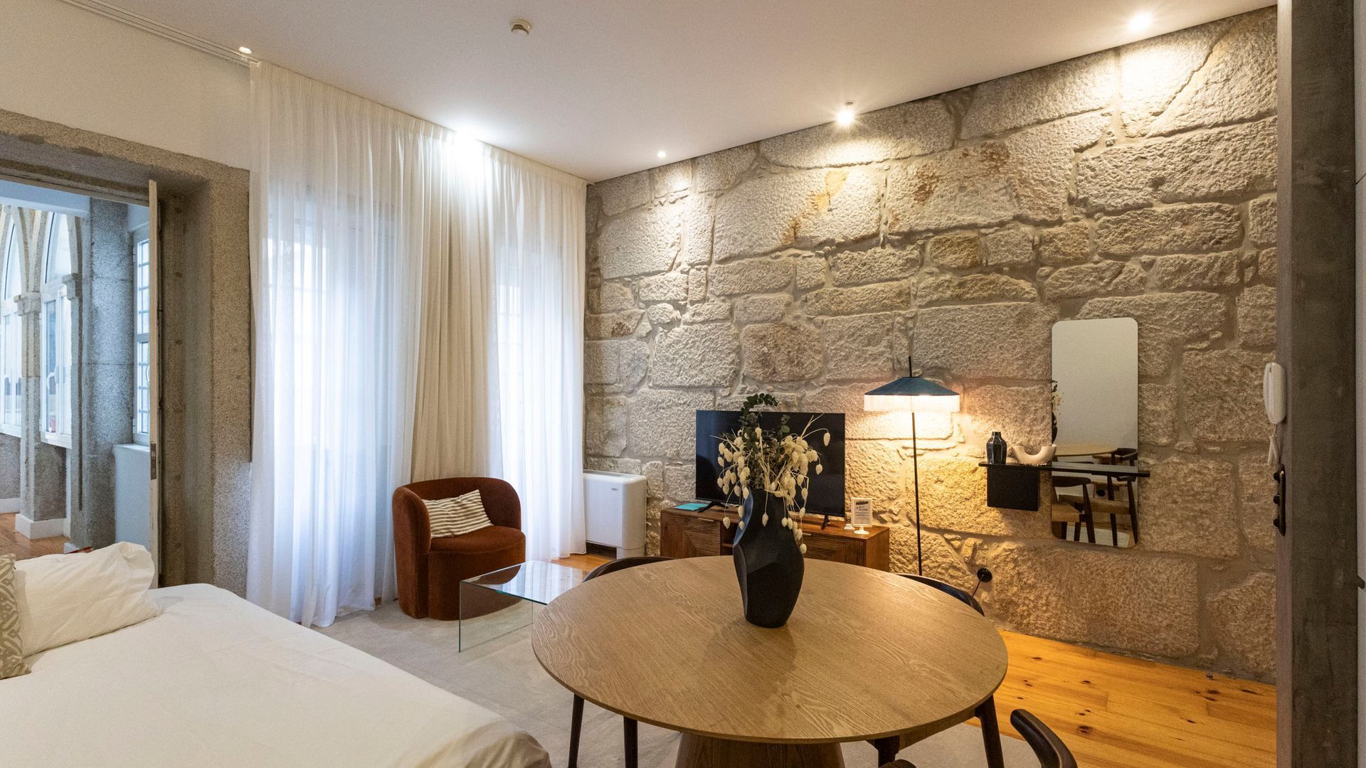 1 bedroom, travel crib, free WiFi, bed sheets