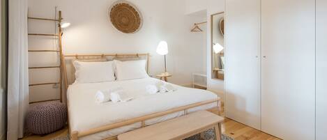 1 bedroom, free WiFi, bed sheets