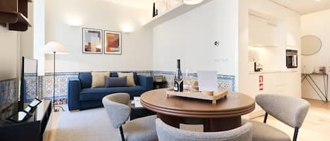 Télévision, chaîne hi-fi