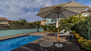 Pool - Central Studio w/ Pool & Patio by LovelyStay (Porto)