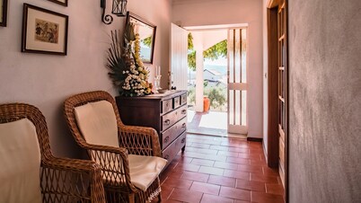 Quinta da Vela - Four Bedroom House, Sleeps 8
