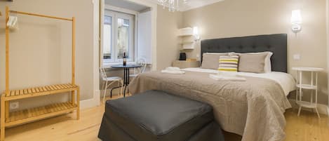 Wi-Fi de cortesia, roupa de cama