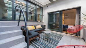 Interior - Modern and Colourful Flat in Graça by LovelyStay (Lisboa)