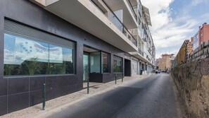 Esterni