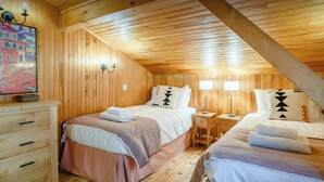 5 bedrooms, WiFi, bed sheets