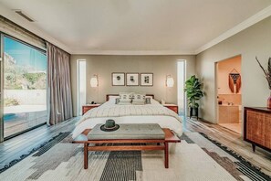 3 slaapkamers, een bureau, een strijkplank/strijkijzer, gratis wifi