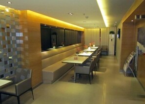 Restaurant - Jinjiang Inn (Ulanqab Jining Railway Station Xingfu Road) (Ulanqab)