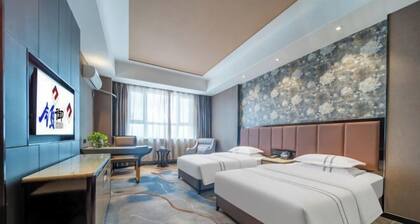 Lingyu International Boutique Hotel