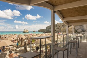 Beach bar