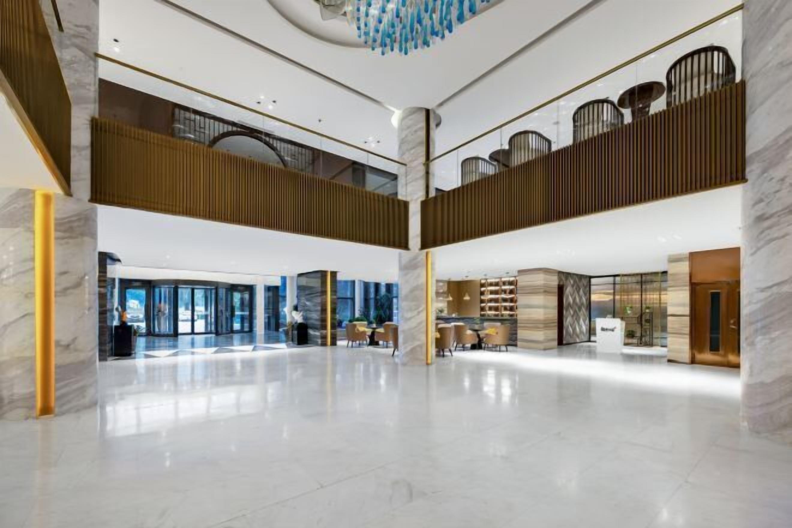 المنشأة من الداخل