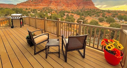 Rustic Barn Loft Near Kanab Red Cliffs | Pet Friendly