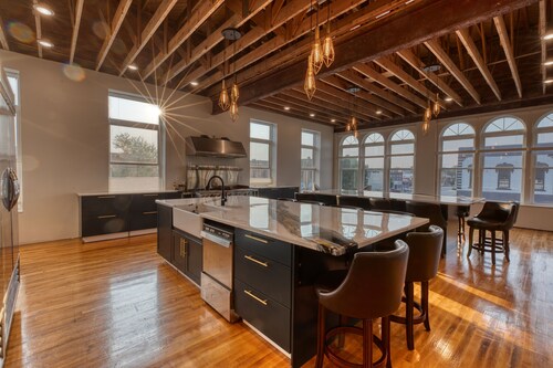 Luxury Penthouse located in the heart of Yankton. 