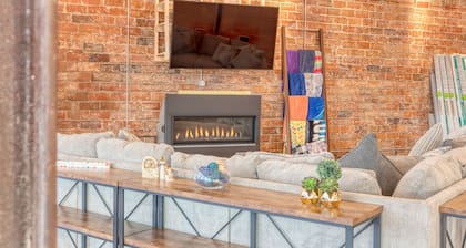 Luxury Penthouse located in the heart of Yankton.