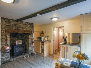 Interior - 3 bedroom accommodation in Llanfair Caereinion (Llanfair Caereinion)