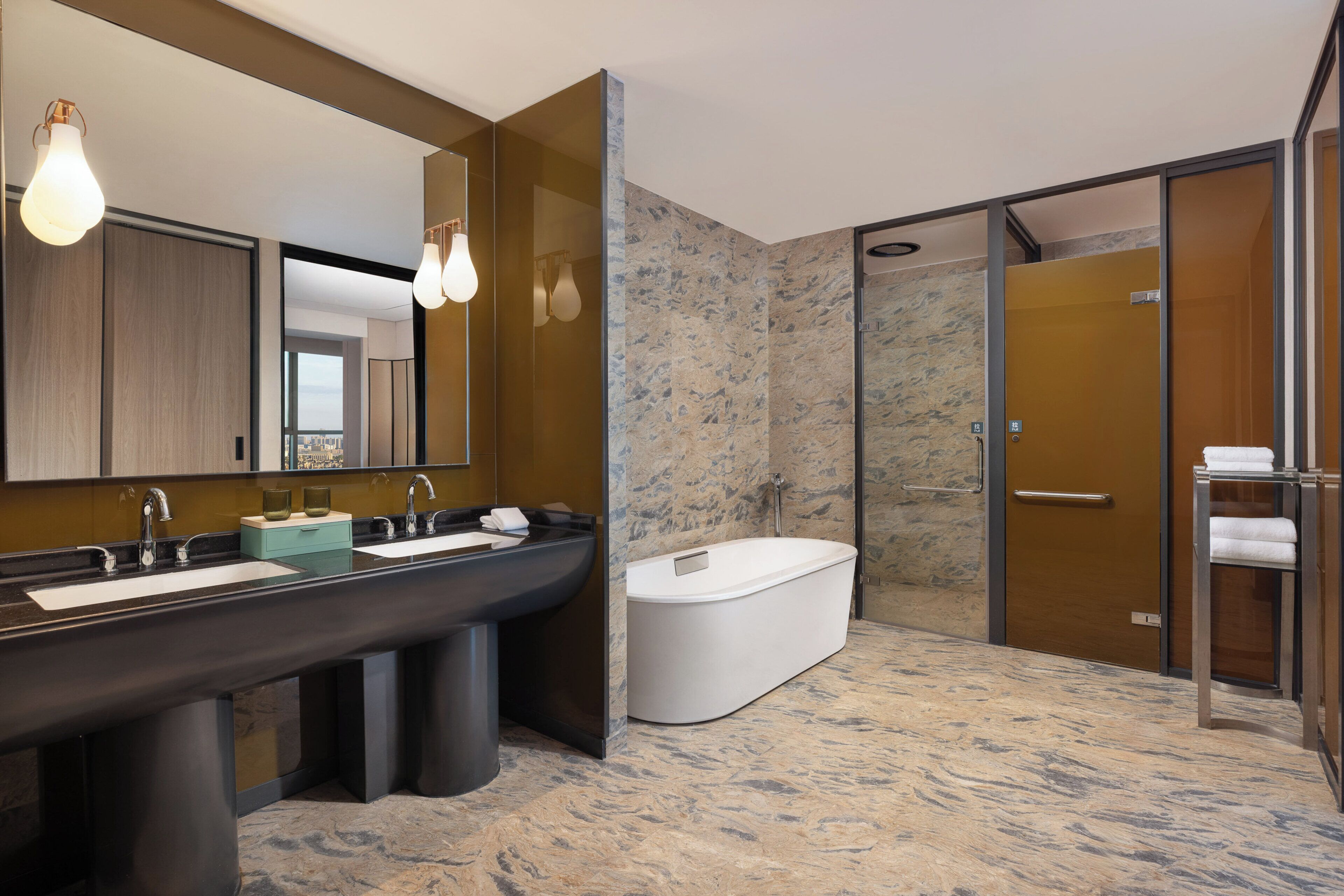 Photo - Holiday Inn Shanghai Minhang Center by IHG