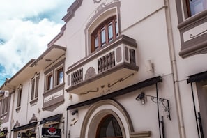 Fachada da propriedade