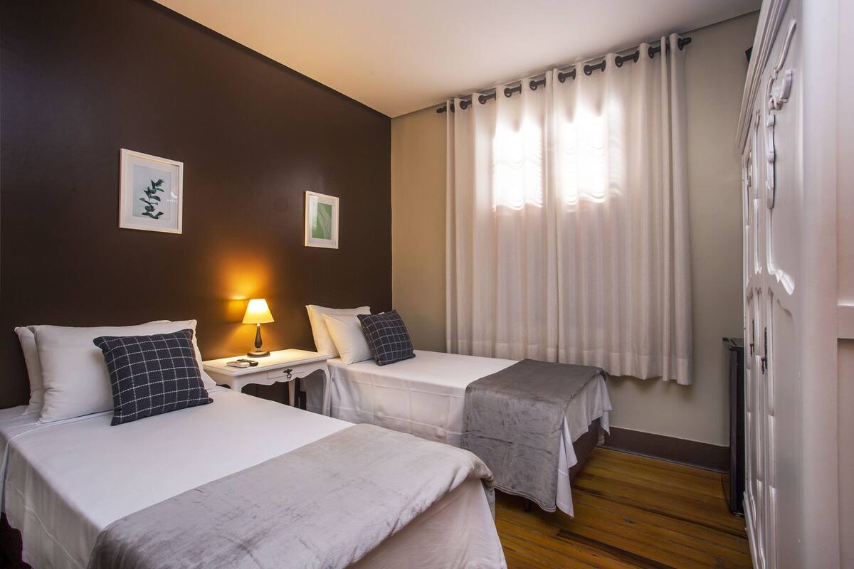 Truy cập Internet không dây miễn phí, bộ trải giường 