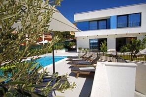 Terrace/patio - Villa Lady Blue with Heated Pool (Seget Donji)