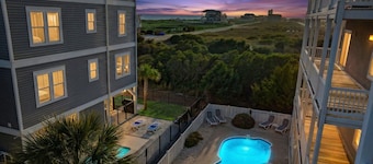 Papa’s Porch, 8BR Beach House, Private Pool, Elevator, Sleeps 20