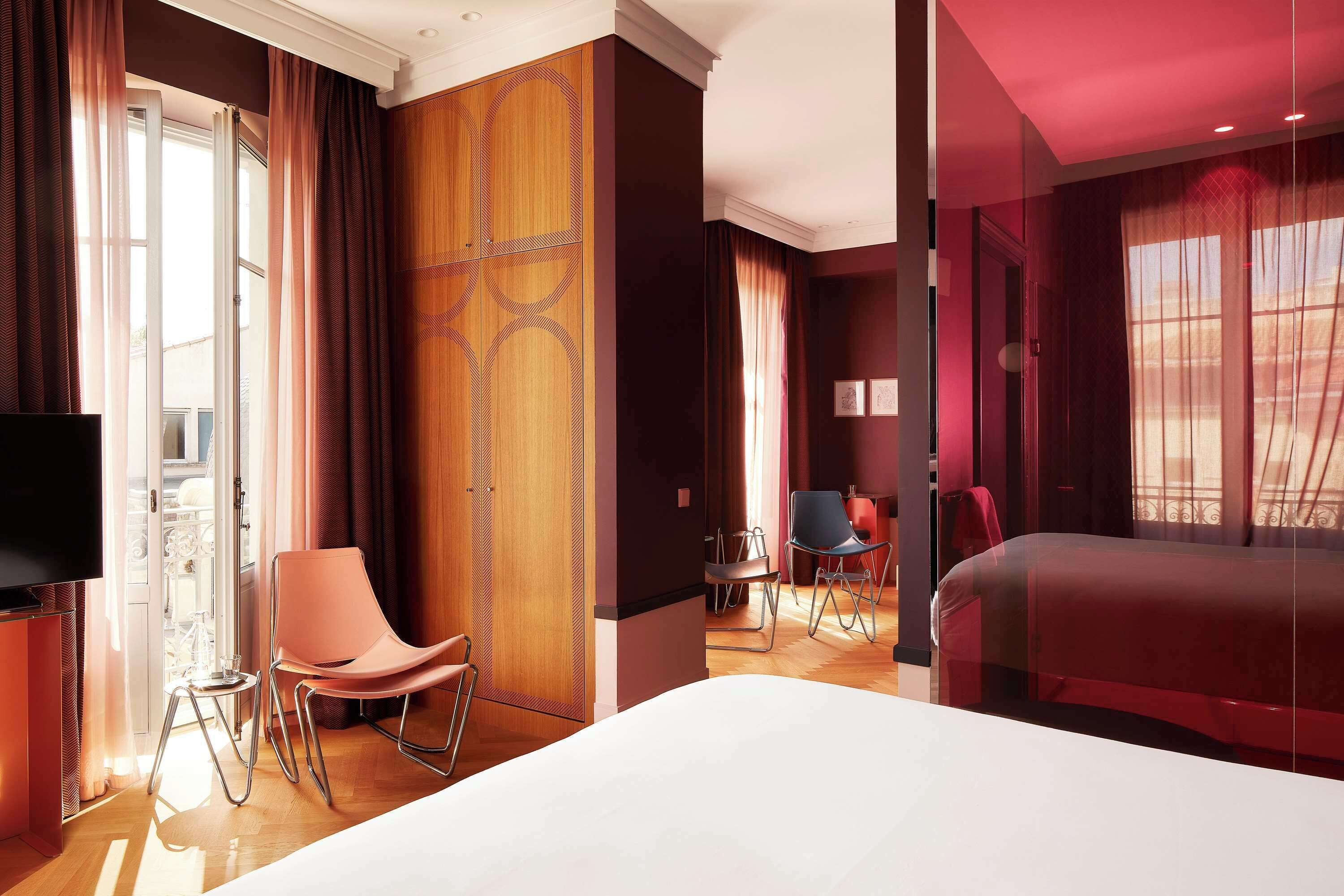 in-room safe, desk, soundproofing, iron/ironing board