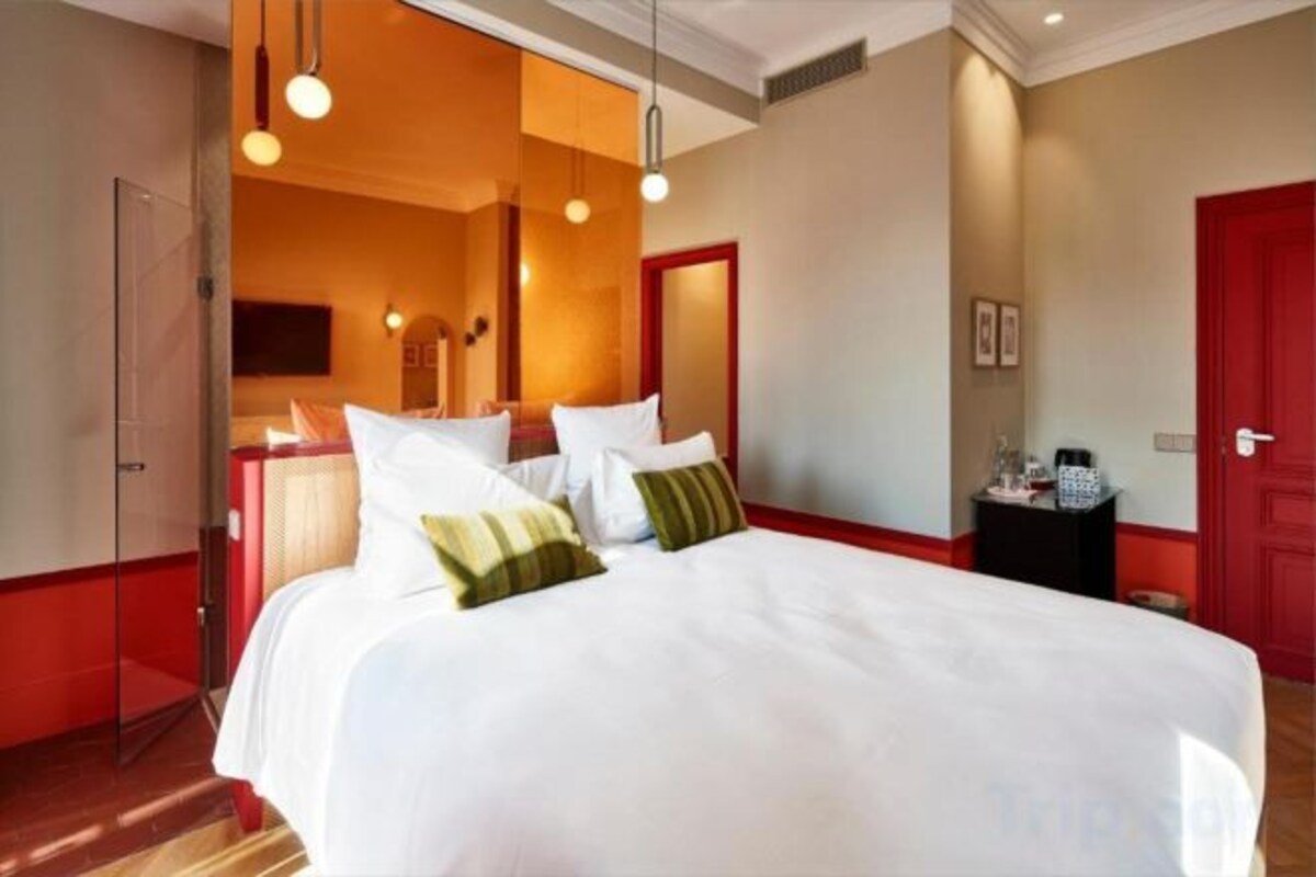 Classic Room, 1 King Bed, Non Smoking (Twin bed on request)