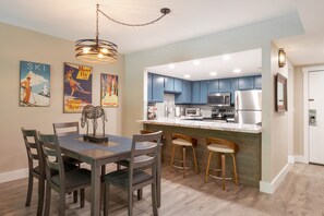 Basic Condo | In-room dining - Park Station by Luxury Mountain (Park City)