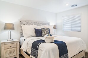 5 chambres, bureau, lit parapluie, Wi-Fi gratuit