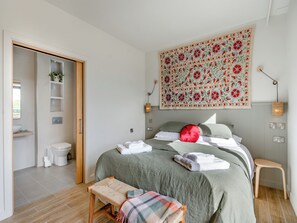 2 bedrooms, Egyptian cotton sheets, free WiFi, bed sheets - Buttercup Lodge - UK36655 (Boothby Pagnell)