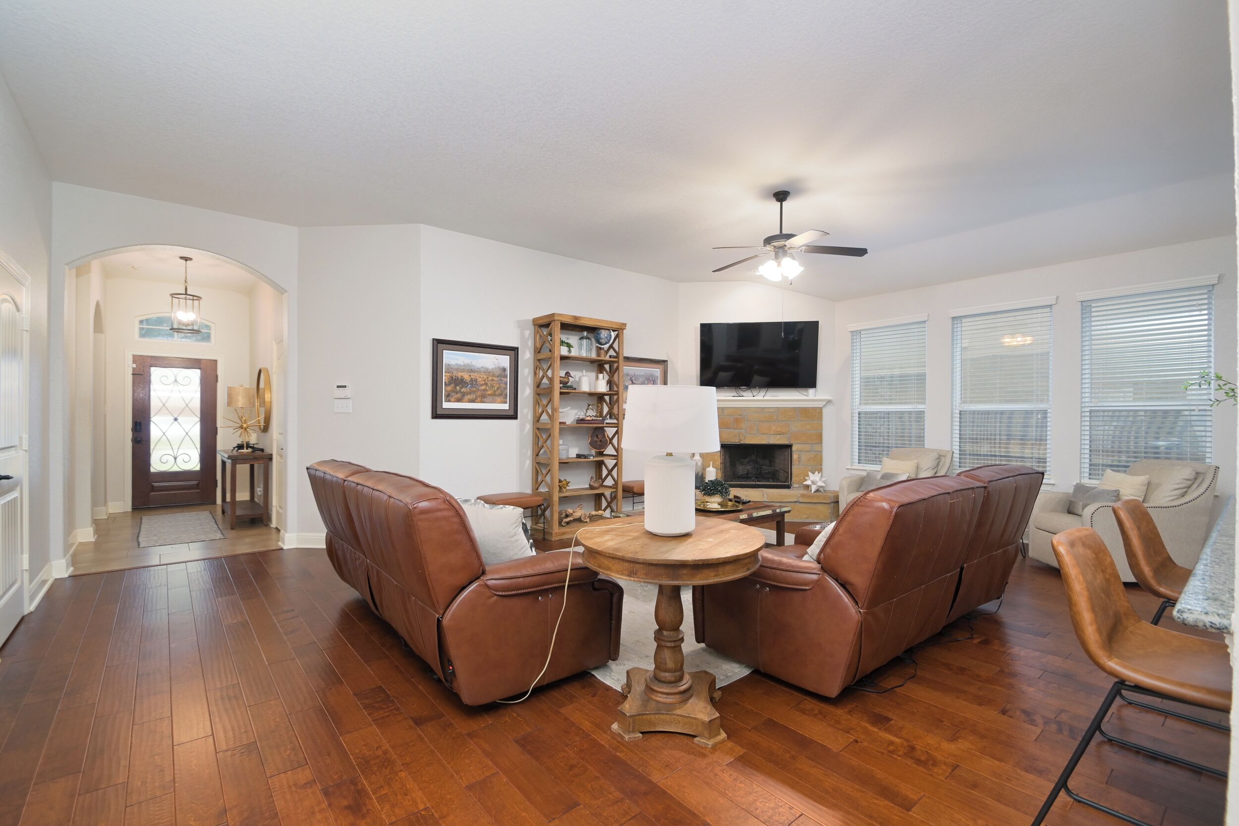 Limestone Ranch House-4 Bedroom 3 Bath House - Universal City, TX