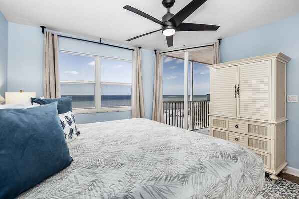 2 bedrooms, WiFi, bed sheets - Remodeled Gulf-Front Condo | 3rd Floor 180° Views & Walk to Times Square (Fort Myers Beach)