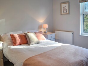 4 bedrooms, free WiFi, bed sheets