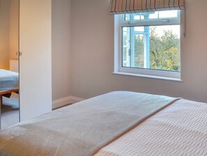 4 habitaciones, wifi gratis y ropa de cama