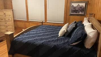 5 soverom, wi-fi (inkludert) og sengetøy