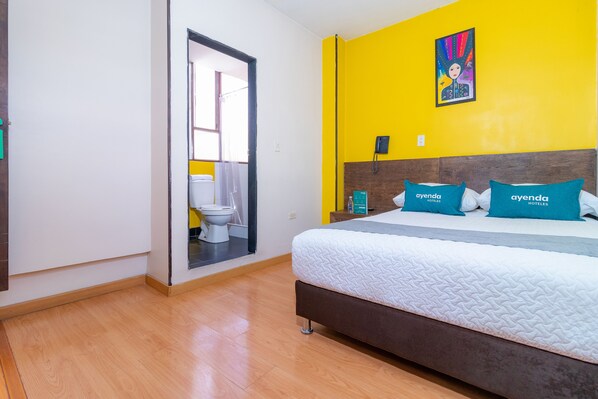 Economy Double Room | Hypo-allergenic bedding, iron/ironing board, free WiFi, bed sheets - Ayenda Bochica (Tunja)
