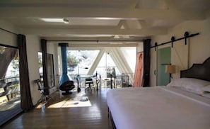 2 dormitoris, planxa i posts de planxar, wifi i roba de llit