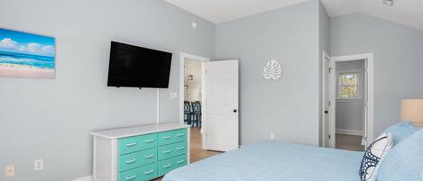 6 habitaciones, tabla de planchar con plancha y cuna de viaje