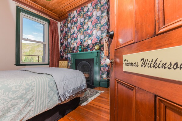 Fleur & Wilkinson | Individually decorated, individually furnished, blackout drapes - Dunstan House (Clyde)