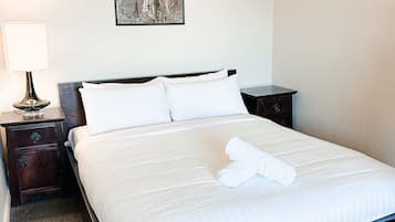 Habitación estándar doble, baño compartido | Wifi gratis y ropa de cama